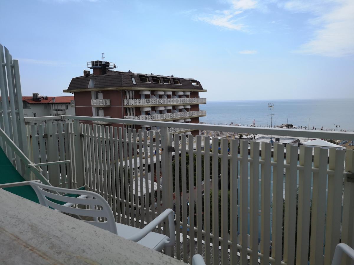 Hotel Splendid Caorle Buitenkant foto