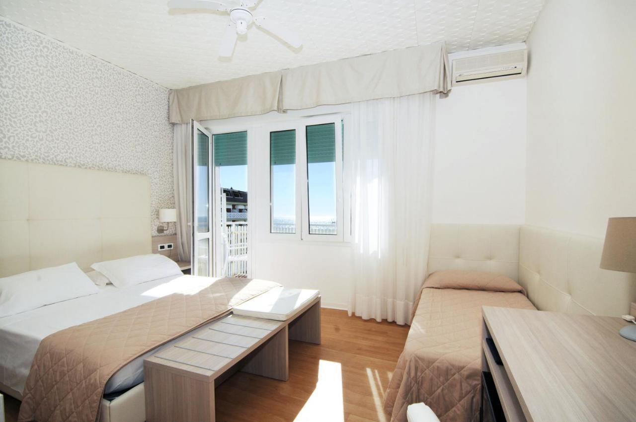 Hotel Splendid Caorle Buitenkant foto